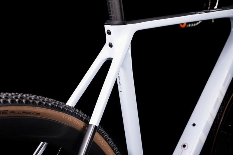 Cube Cross Race C:68X SLT frostwhite´n´orange – Bild 3