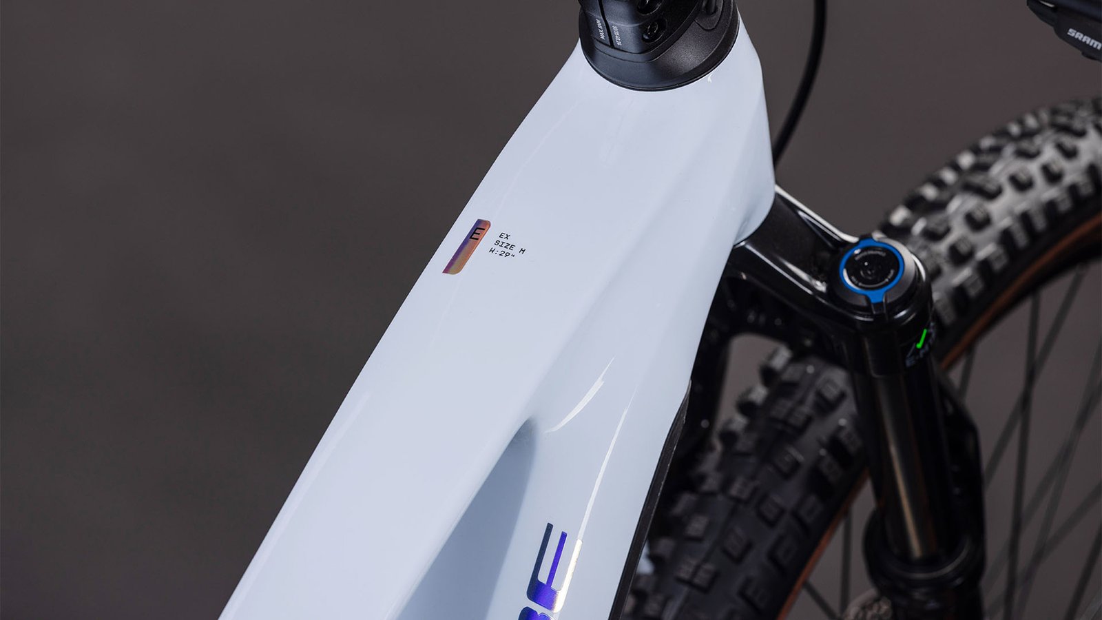 Cube Stereo Hybrid ONE44 EX 800 iceblue´n´prism – Bild 6