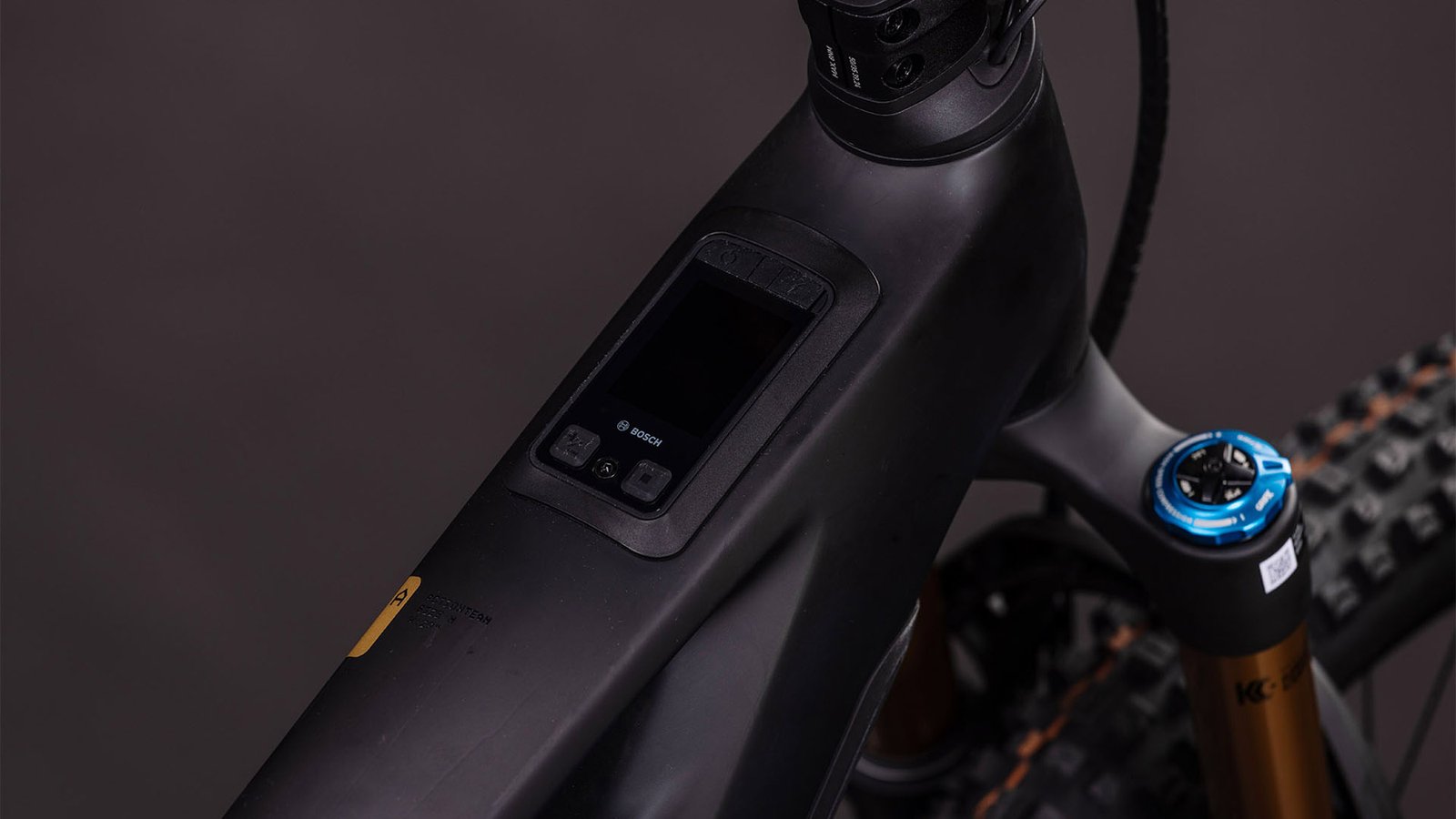 Cube Stereo Hybrid ONE44 HPC AT 800 carbon´n´gold – Bild 2
